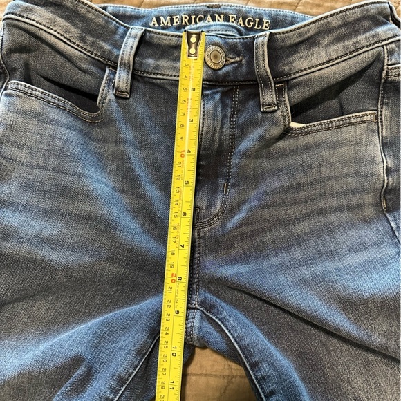 American Eagle High Rise Jegging Size 4 Short Super Stretch Light Wash - Picture 12 of 12